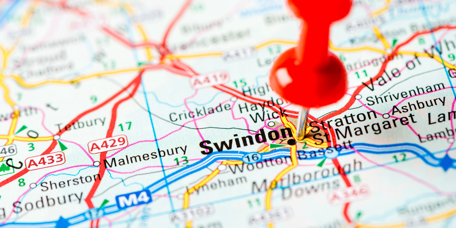 "Swindon Sparkles: Window Cleaning in Wiltshire”